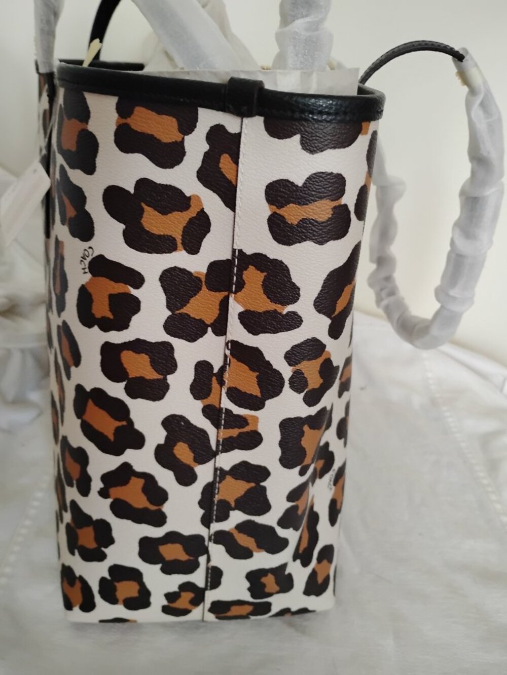 NWT Coach Tote animal print signature canvas. - Picture 8 of 11